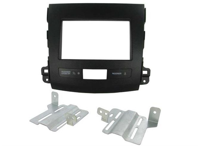 Hovedbilde Connects2 CT23MT01 Premium monteringskit 2-DIN 4007, C-Crosser, Outlander