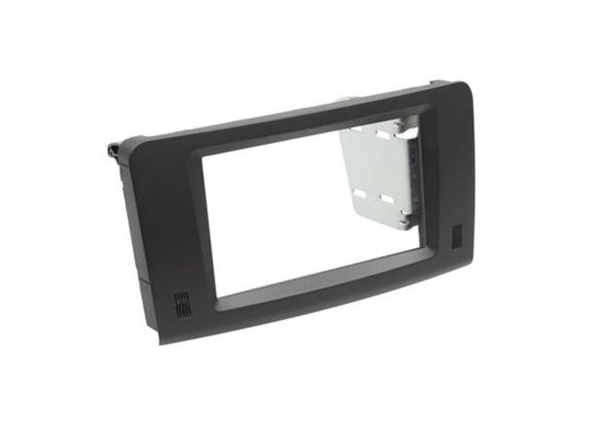 Hovedbilde ConnectED Premium monteringskit 2-DIN GL ML (2006 - 2012)