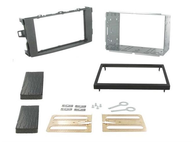 Hovedbilde ConnectED EDTY3024 2-DIN monteringsramme – Toyota Auris 2007–2012 sølvgrå