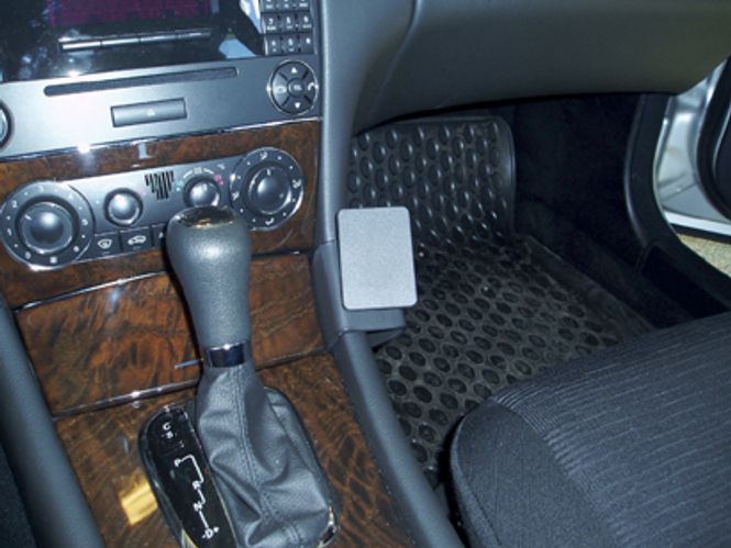 Hovedbilde Brodit ProClip 853481 Mercedes C-klasse, CLC Vinklet