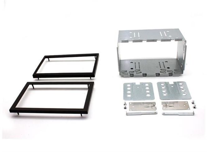Hovedbilde Connects2 Premium monteringskit 2-DIN Saab 9-5 (1997 - 2005)