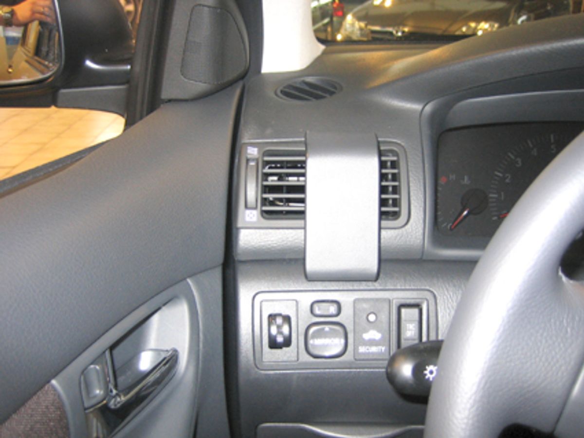 Brodit ProClip 803803 Toyota Corolla 2002-2007 Venstre