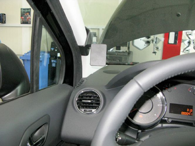 Hovedbilde Brodit ProClip 804346 Peugeot 3008 2009-2016 A-stolpe