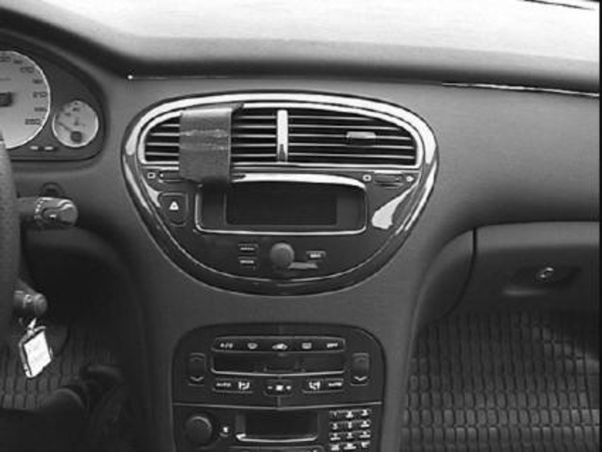 Brodit ProClip 852849 Peugeot 607 2001-2010 Senter