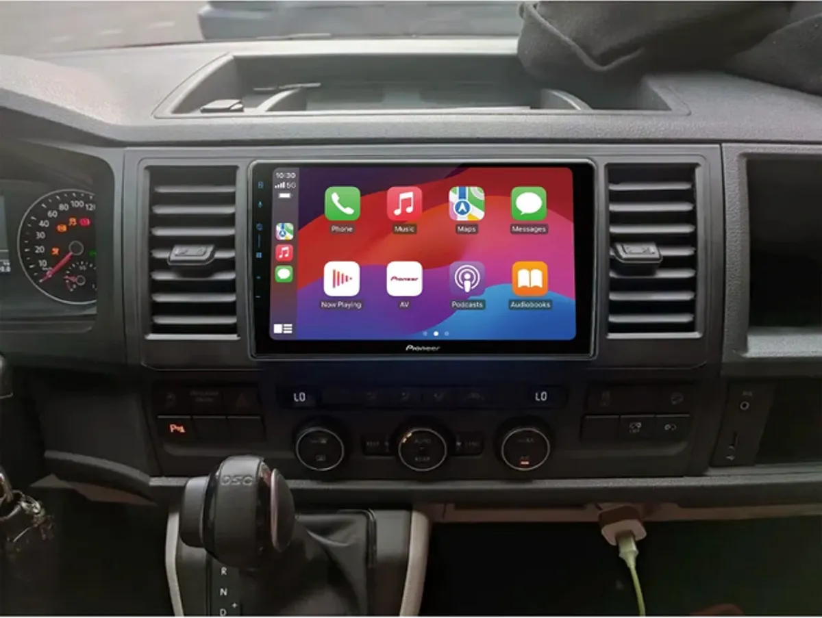 Pioneer PFVW1022 Perfect Fit spiller til Volkswagen Caravelle/Transporter (2016–2019)