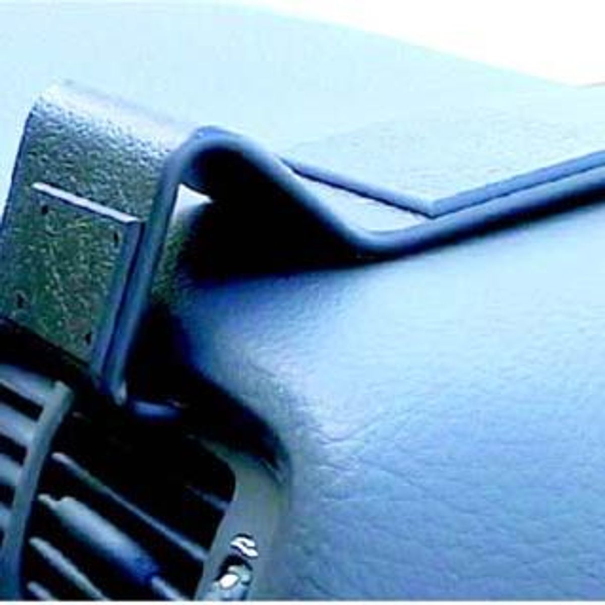 Brodit ProClip 213402 Forsterket. Volvo V70, S70 1997-2000 Senter
