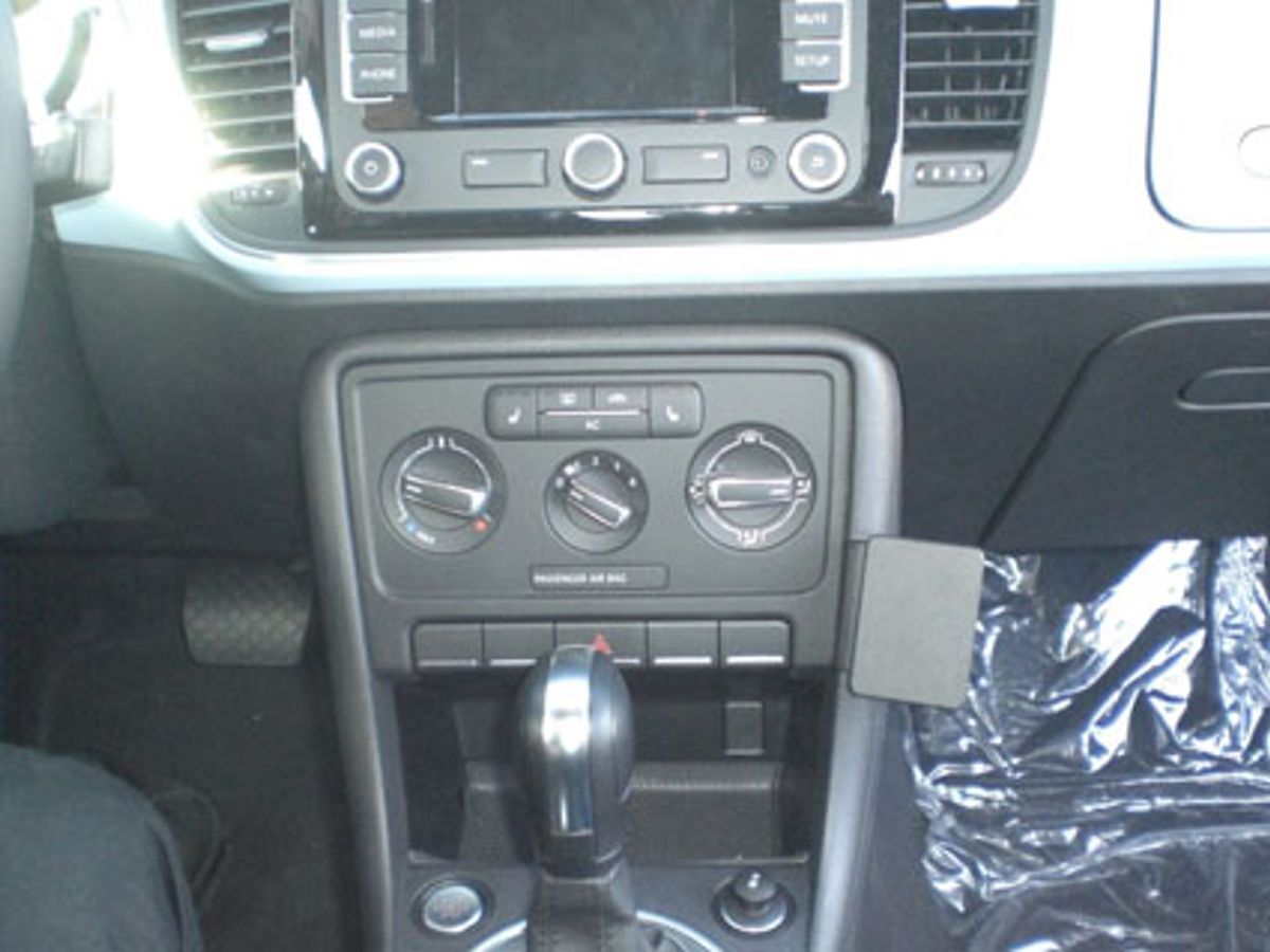 Brodit ProClip 854712 Volkswagen Beetle 2012-2019 Vinklet