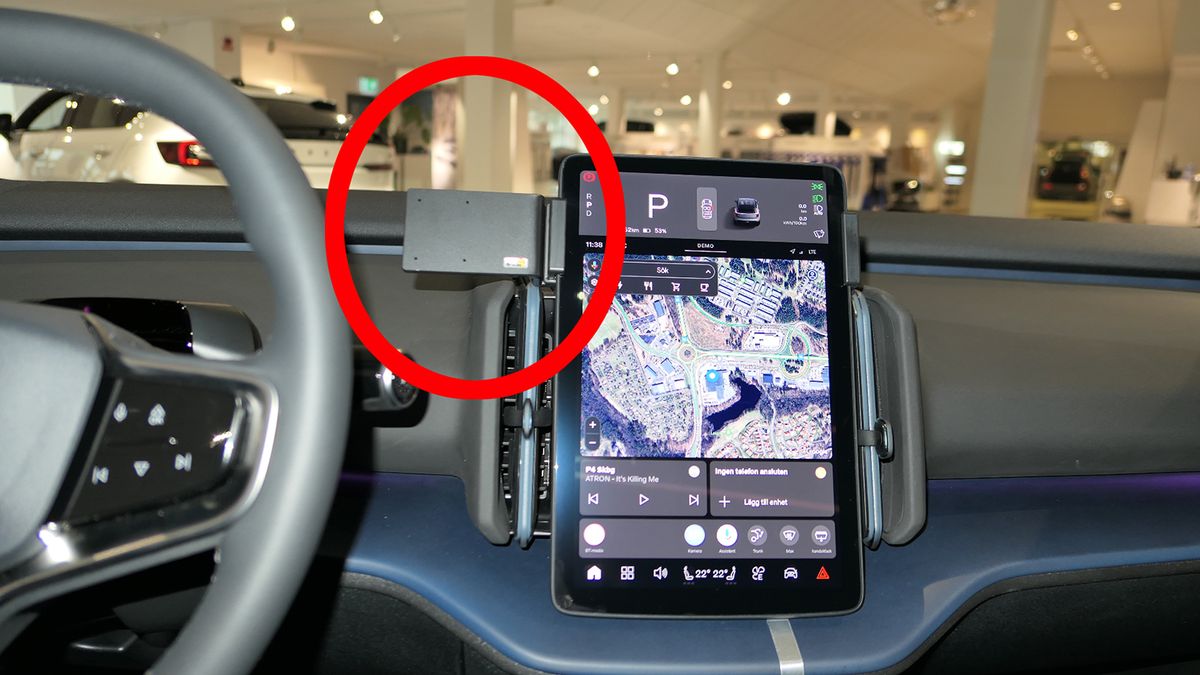 Brodit ProClip 856025 Volvo EX30 2024--> Senter