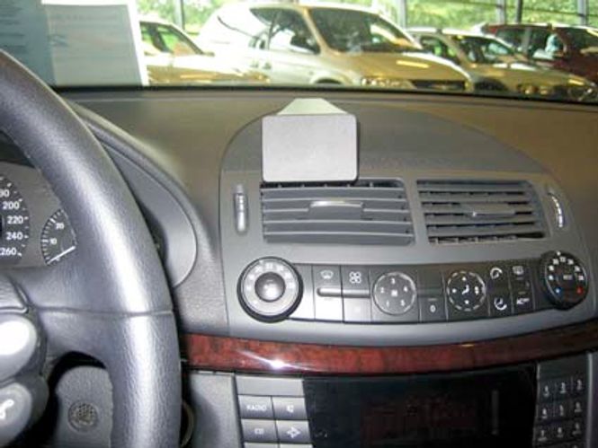 Hovedbilde Brodit ProClip 213411 Mercedes Benz E-klasse (W211) Senter