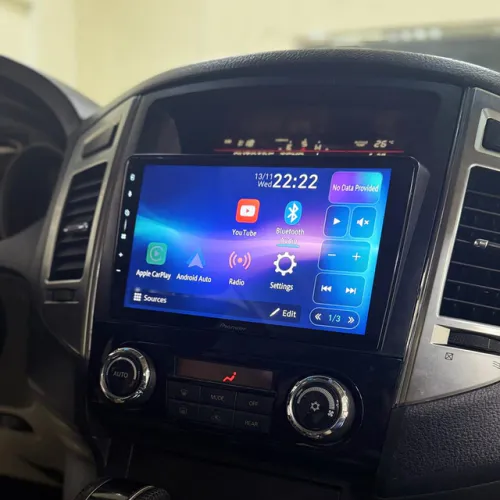 Pioneer PFMT1000 Perfect Fit spiller Mitsubishi Pajero (2015–2019) m/Rockford Fosgate og ryggekamera