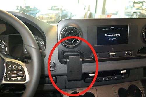 Brodit ProClip 213556 Forsterket. Mercedes Benz Sprinter 2019--> Senter