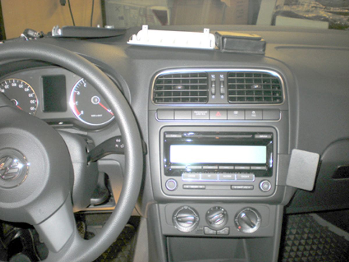 Brodit ProClip 854383 Volkswagen Polo 2010-2014 Vinklet